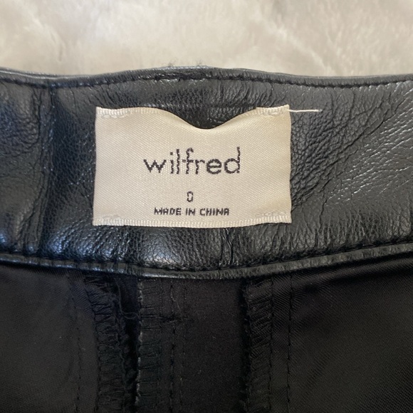 Wilfred Black Faux Leather Shorts - Picture 3 of 4